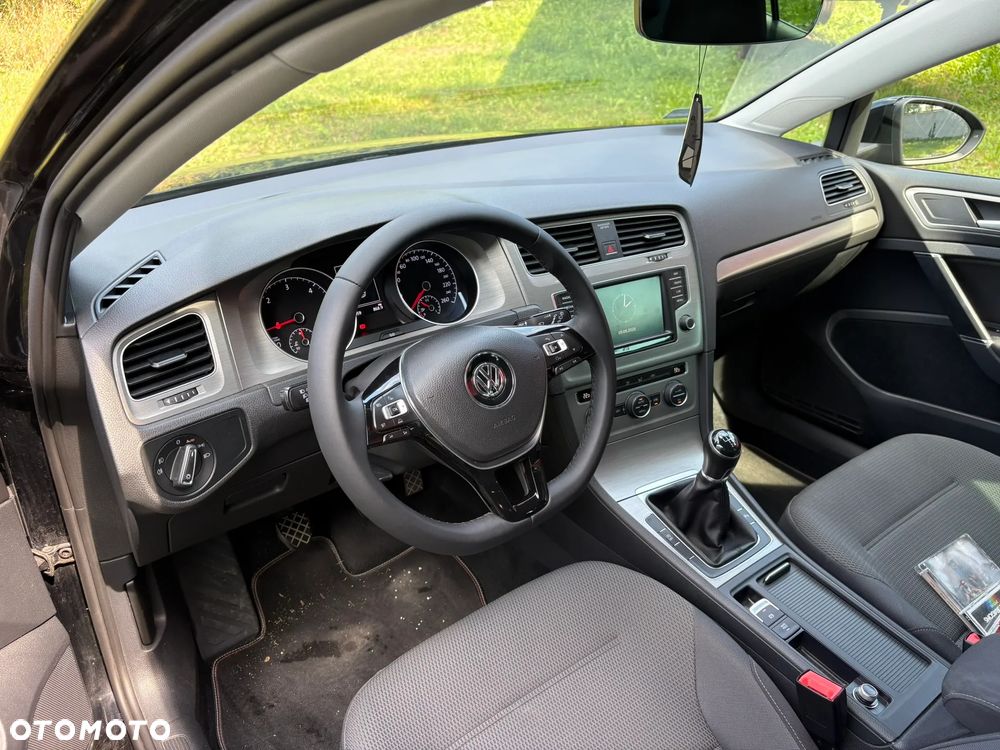 Volkswagen Golf 1.6 TDI BlueMotion Trendline - 5