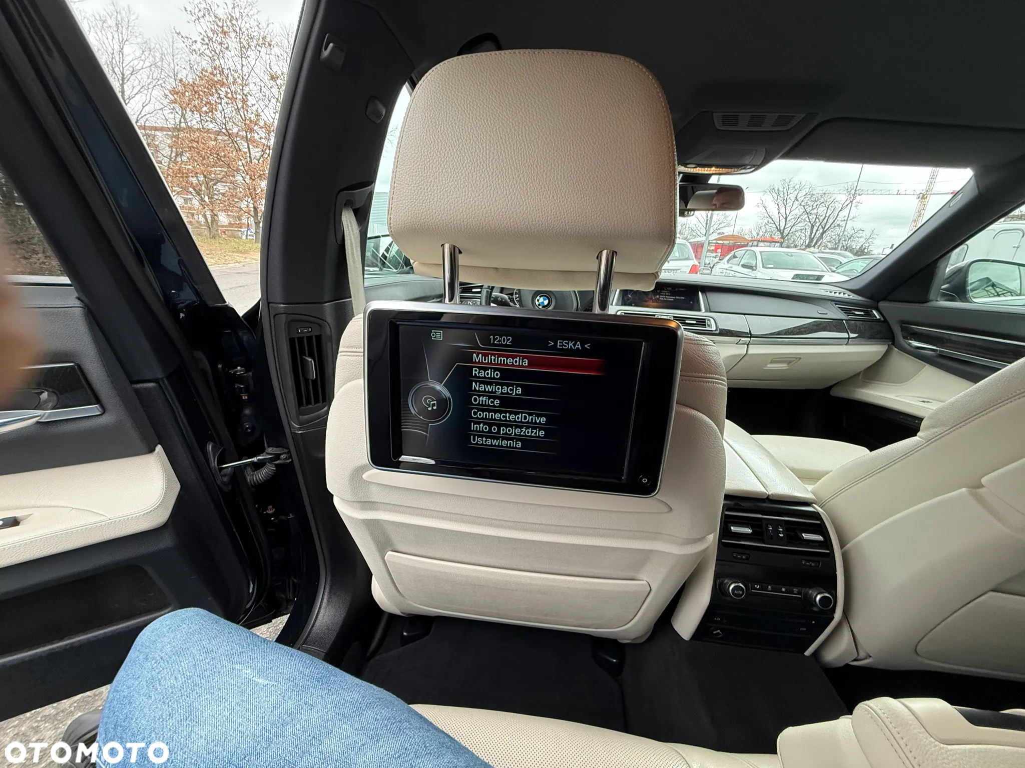 BMW Seria 7 - 11