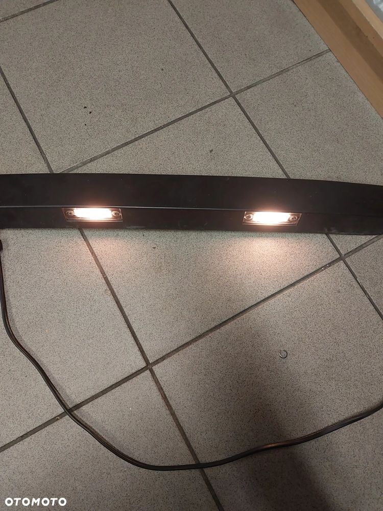 listwa blenda klapy tył tablicy rejestracyjnej vw t5 - 1