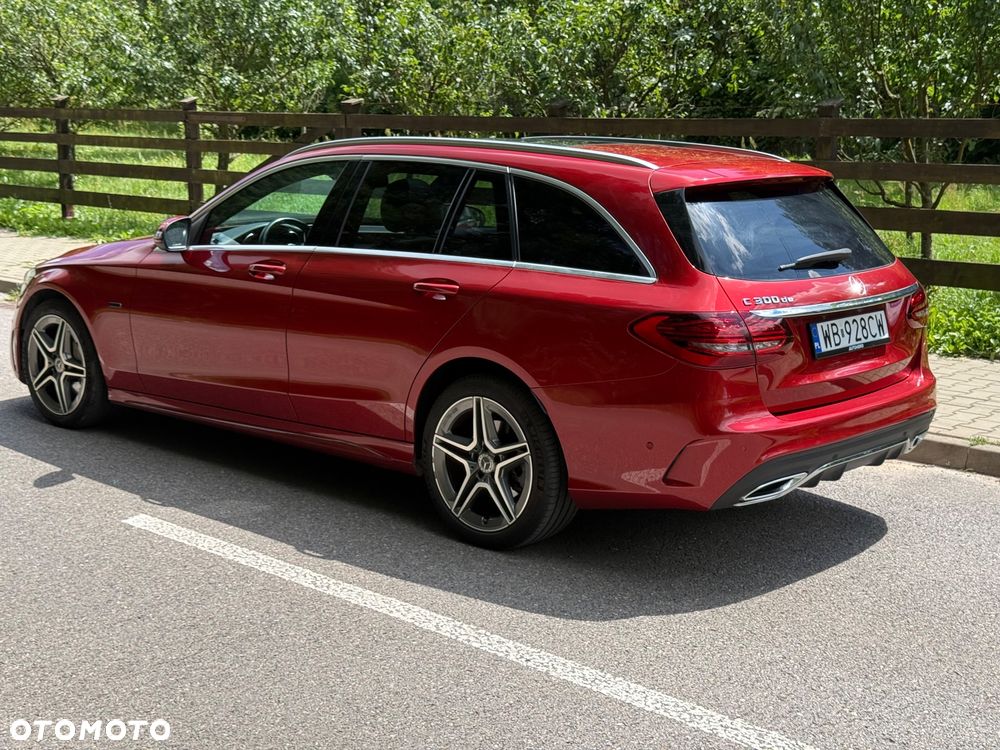 Mercedes-Benz Klasa C 300 de 9G-TRONIC - 25