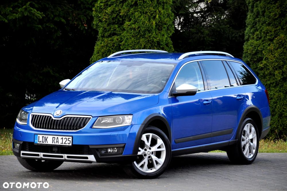 Skoda Octavia Combi 2.0 TDI 4x4 Scout - 2