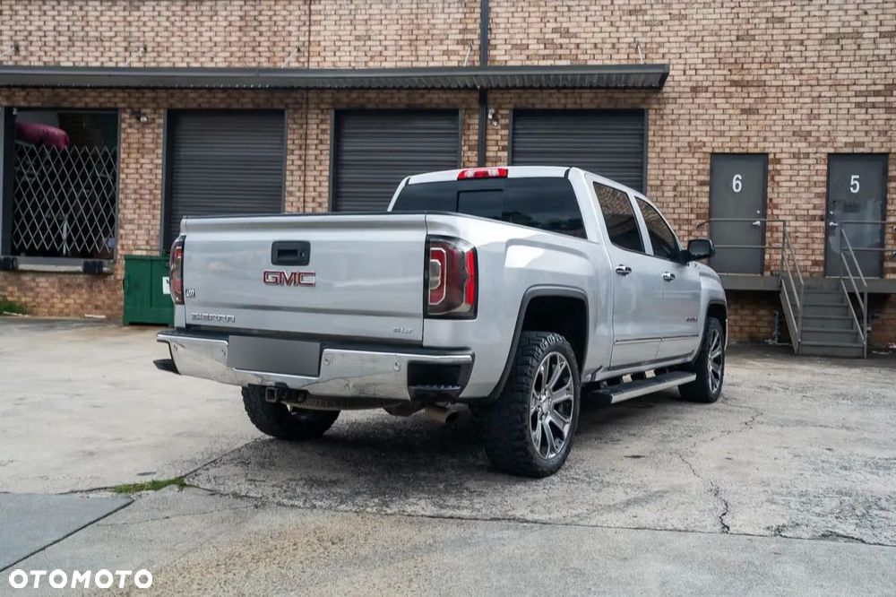 GMC Sierra - 7