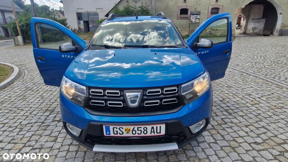 Dacia Sandero dCi 90 S&S Celebration - 12