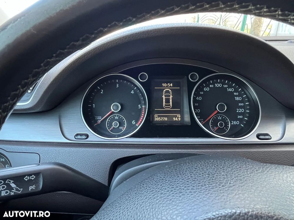Volkswagen Passat 2.0 TDI BlueMotion Tehnology Comfortline - 6