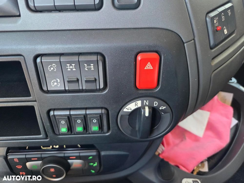 DAF XF530 6x4, 2020, 263.903km, KIT BASCULARE, Cutie viteze automata+INTARDER, 2 paturi, FRIGIDER, rulata doar in GERMANIA, carte de identitate RAR, Anvelope 80% bune, posibilitate leasing 4 ani, PROMOTIE 55.900 EUR+Tva - 24