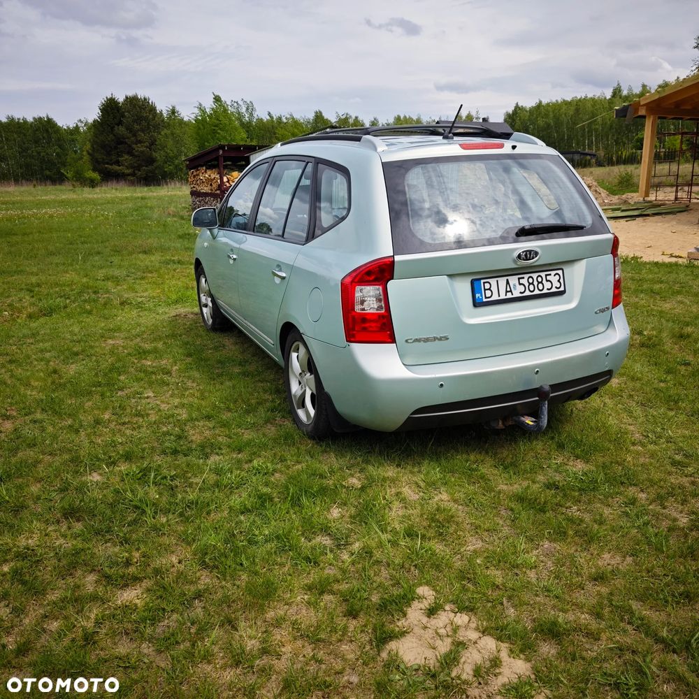 Kia Carens 2.0 CRDi Freedom - 4