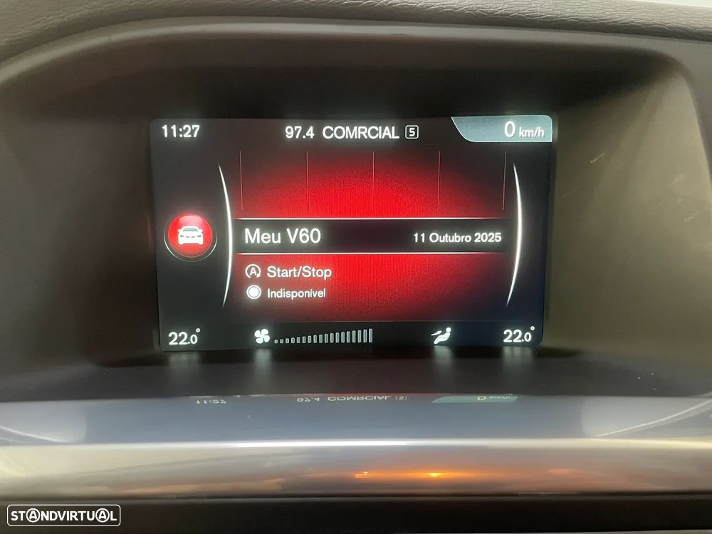 Volvo V60 Cross Country 2.0 D3 Momentum Geartronic - 31