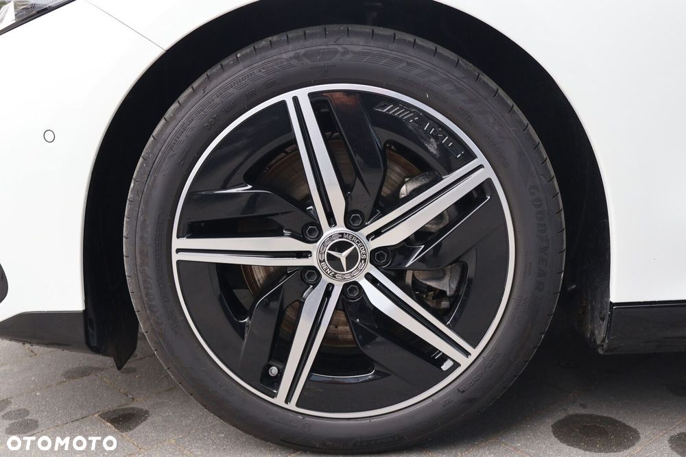 Mercedes-Benz CLA - 26