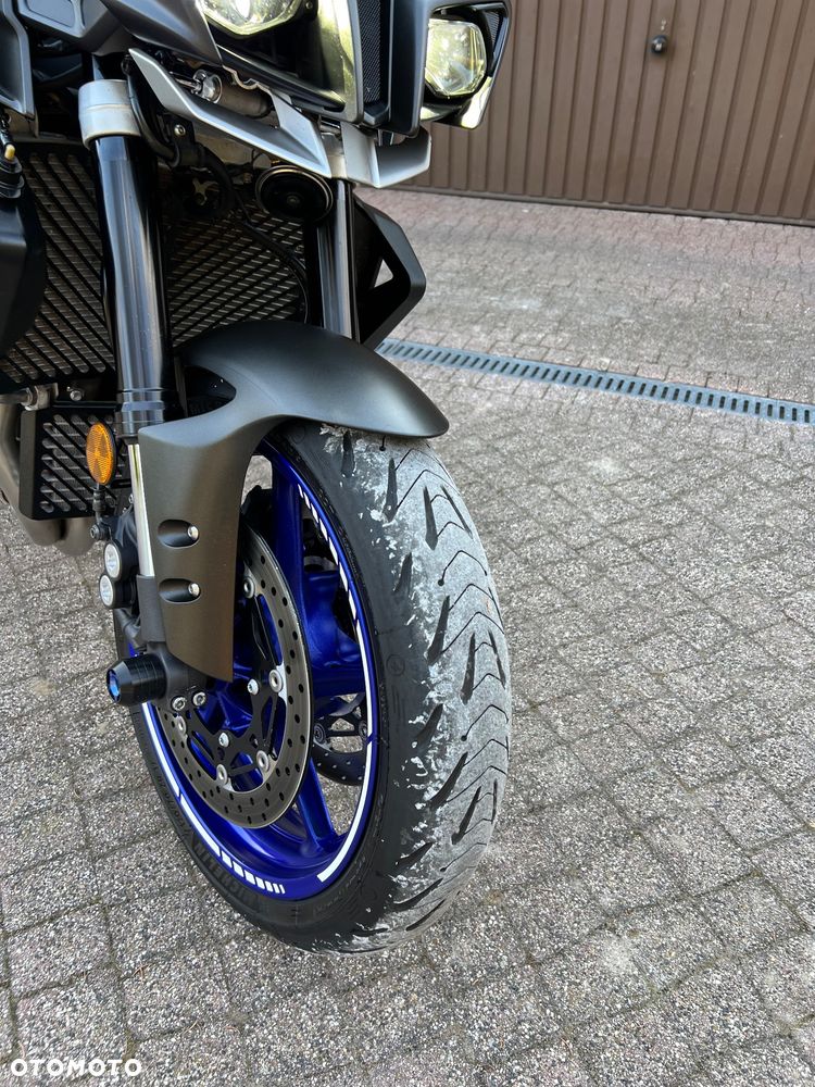 Yamaha MT - 28