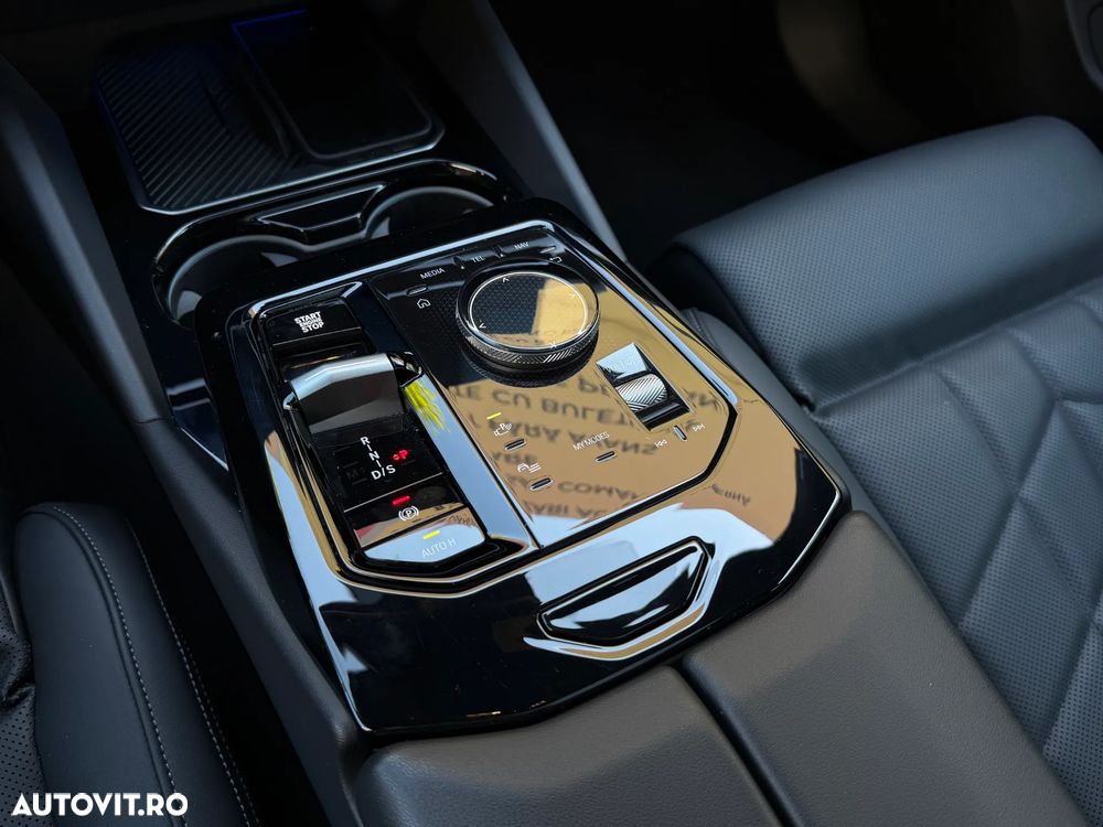 BMW Seria 5 520i Aut. M Sport Edition - 8