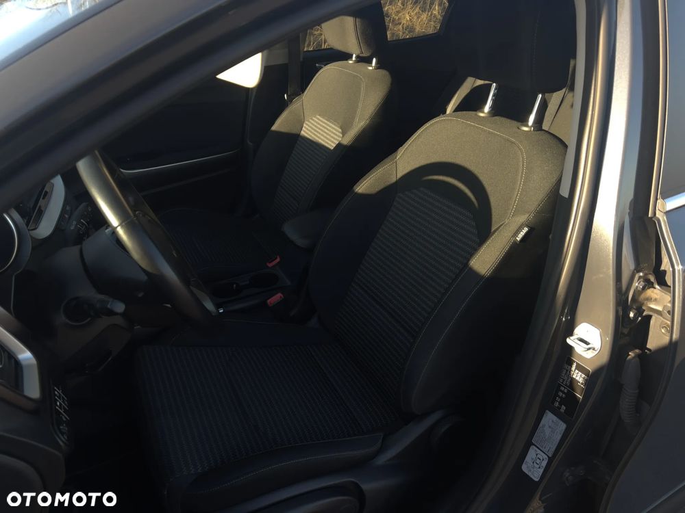 Kia XCeed 1.5 T-GDI M - 12