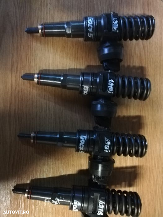 Injectoare vw golf 5 motor 1.9 tdi, Audi A3 8P, touran,COD MOTOR BLS - 2