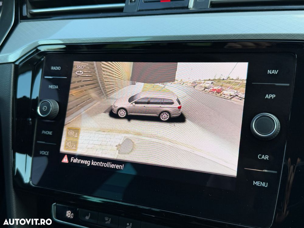 Volkswagen Passat 2.0 TDI SCR DSG Business - 31