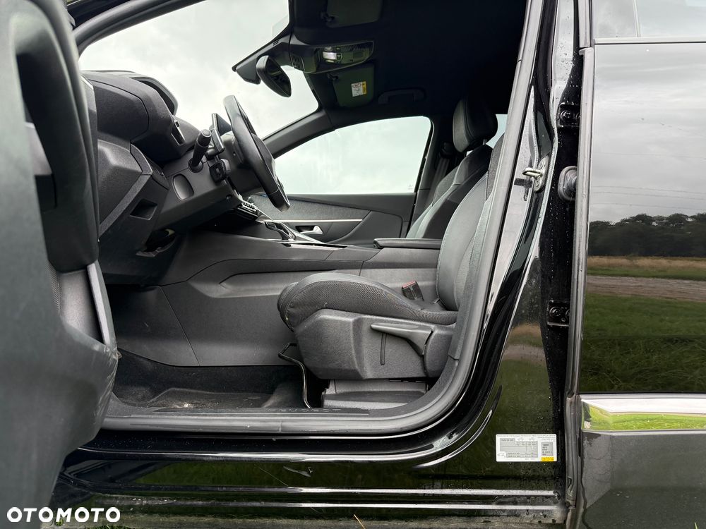 Peugeot 3008 1.2 PureTech Allure Pack S&S EAT8 - 5