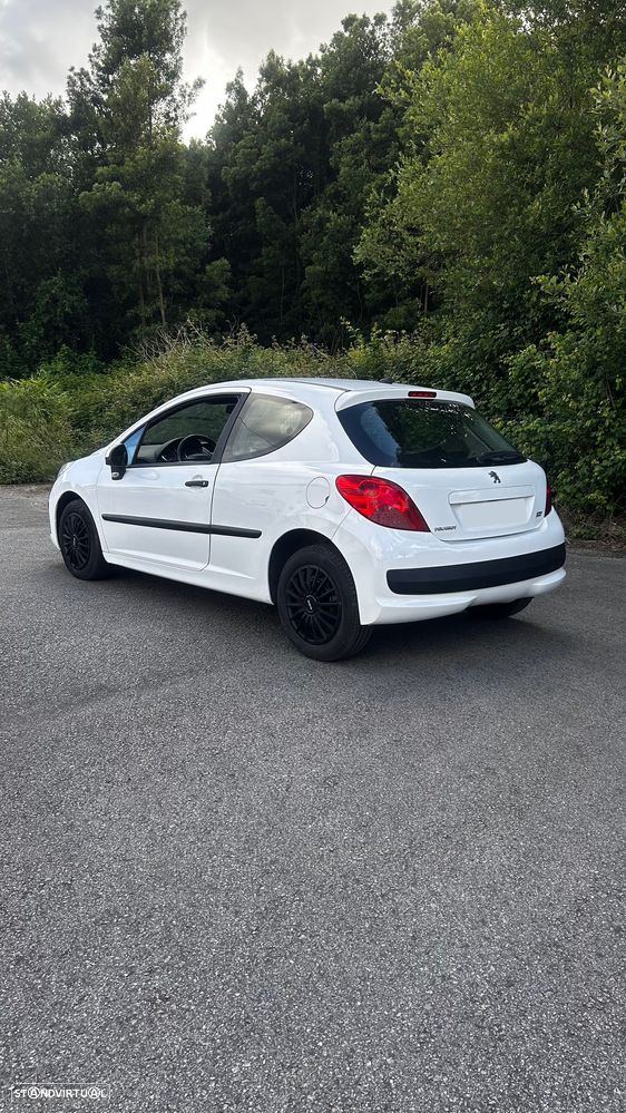 Peugeot 207 1.4 HDi Urban - 4