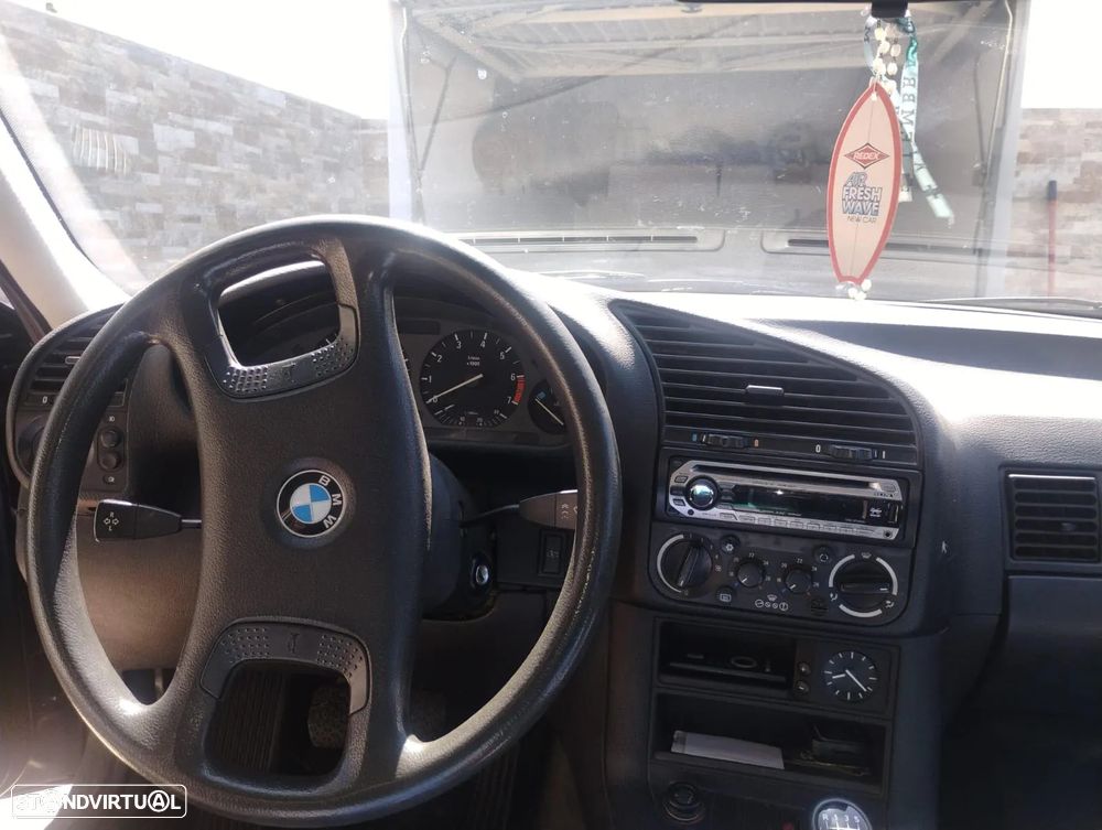 BMW 316 i - 6