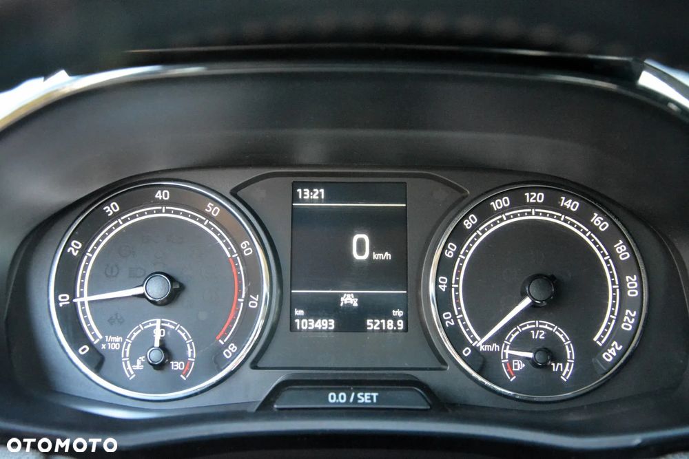 Skoda Fabia 1.0 Ambition - 21