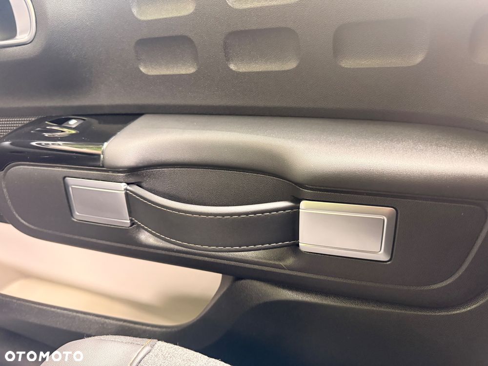 Citroën C3 1.2 PureTech Shine - 26