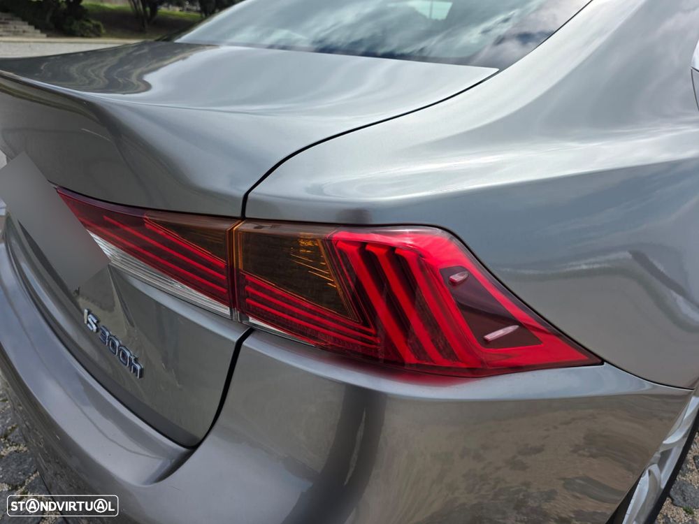 Lexus IS 300H Business - 20