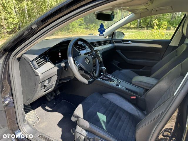 Volkswagen Passat 2.0 TDI SCR Highline DSG - 9