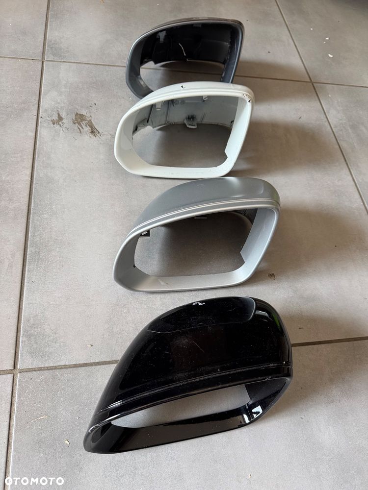 Volvo Xc90 Xc60 17- obudowa lusterka lewy przód