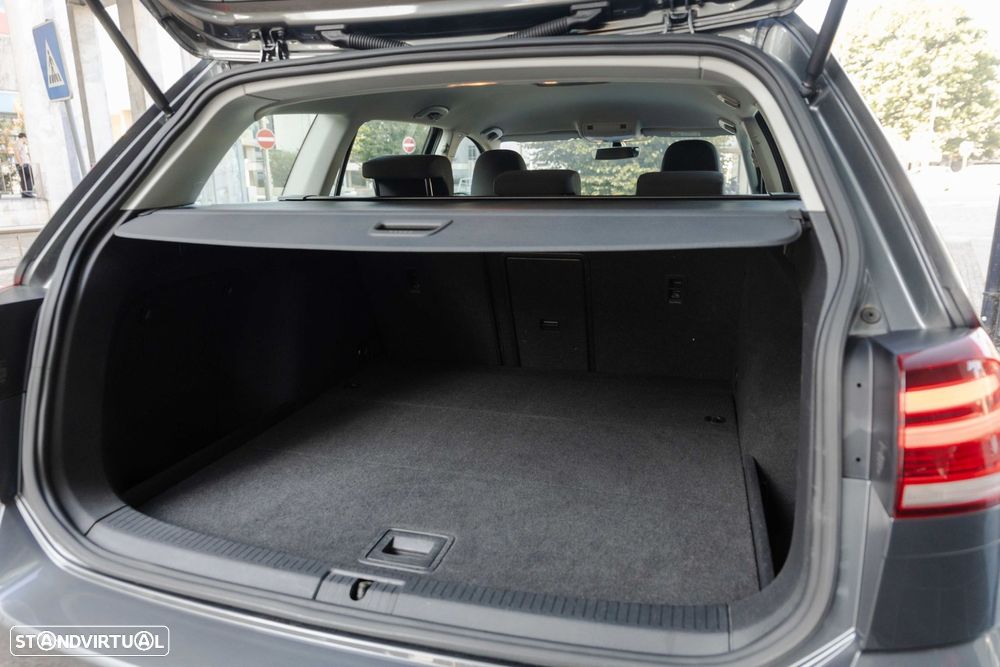 VW Golf Variant 1.6 TDi Confortline - 18