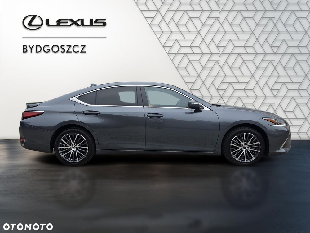 Lexus ES 300h Business Edition - 9