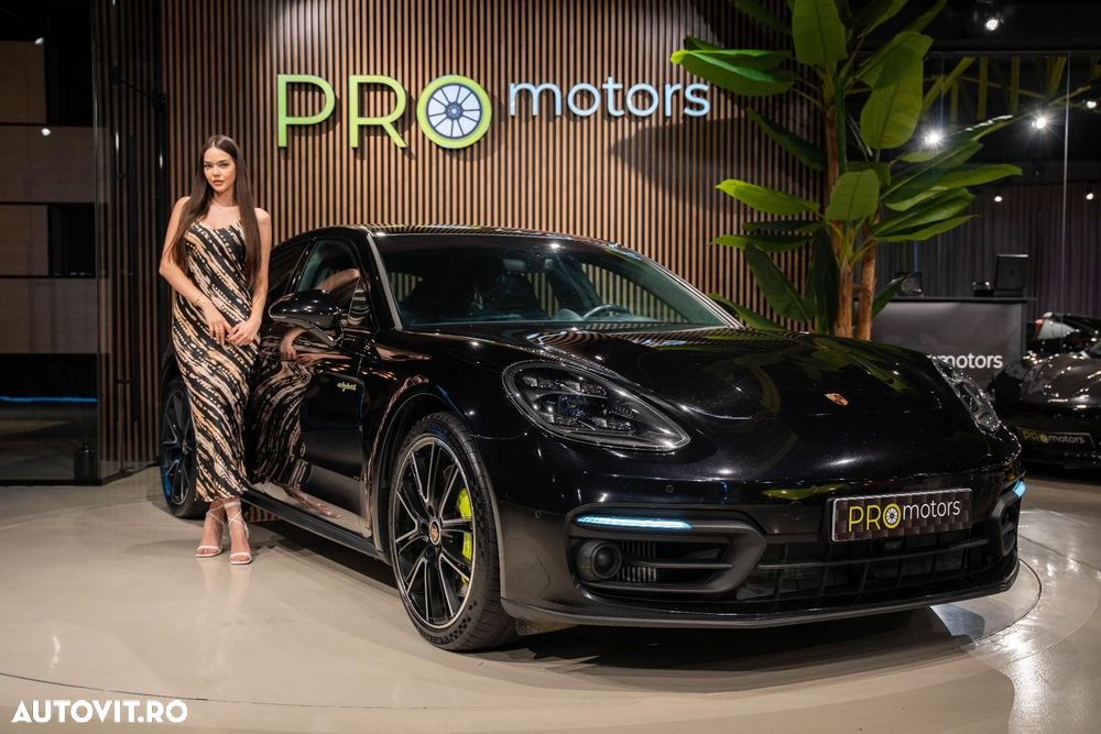 Porsche Panamera - 12