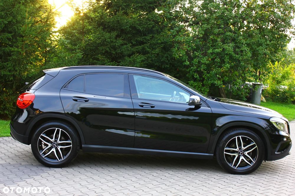 Mercedes-Benz GLA 200 (CDI) d 7G-DCT AMG Line - 21