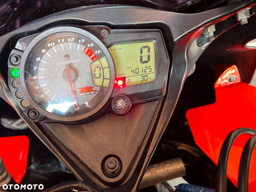 Suzuki GSX-R - 19