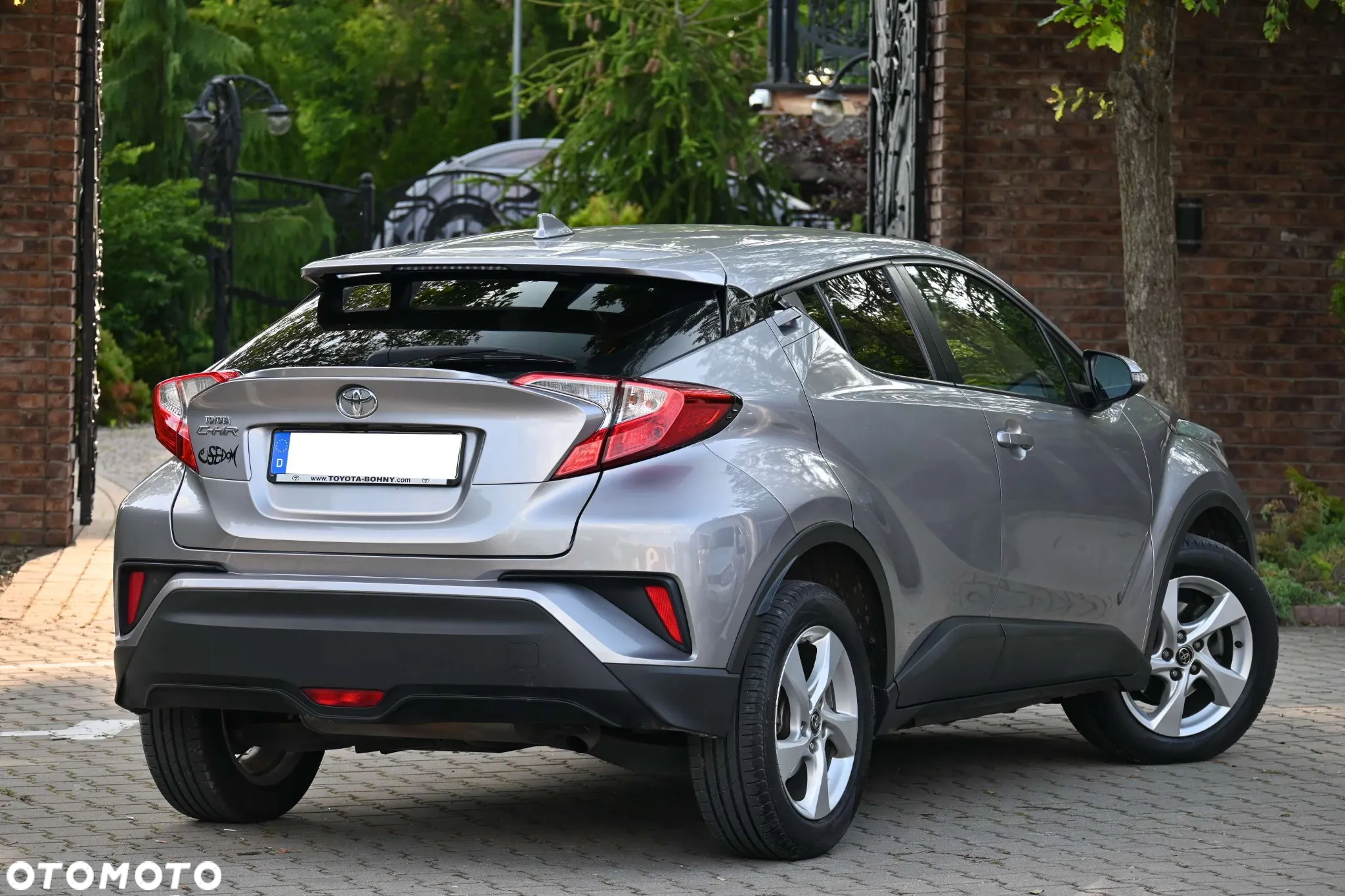 Toyota C-HR - 10