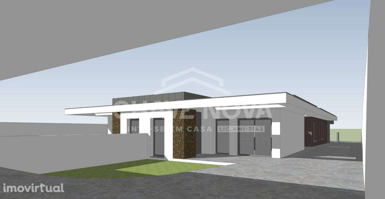 Moradia Geminada V3  a 1000 metros da Rotunda do Picoto - Grande imagem: 2/8