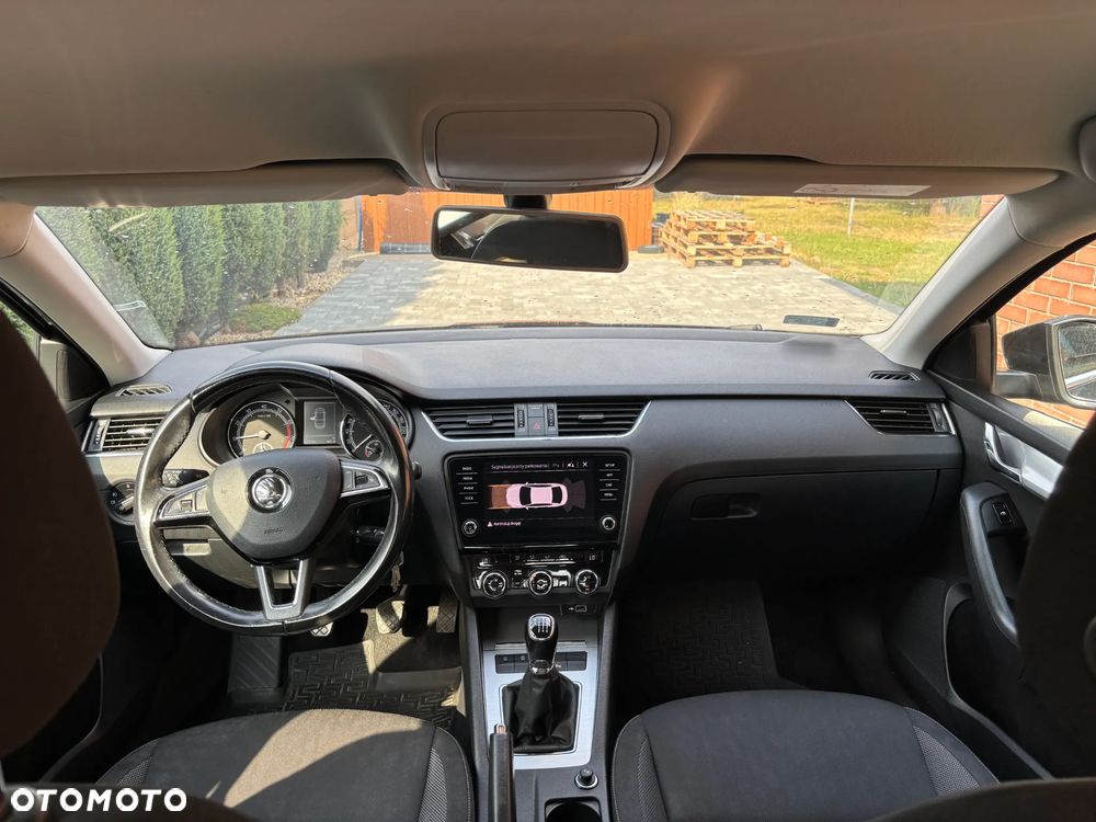 Skoda Octavia 1.4 TSI Ambition - 10