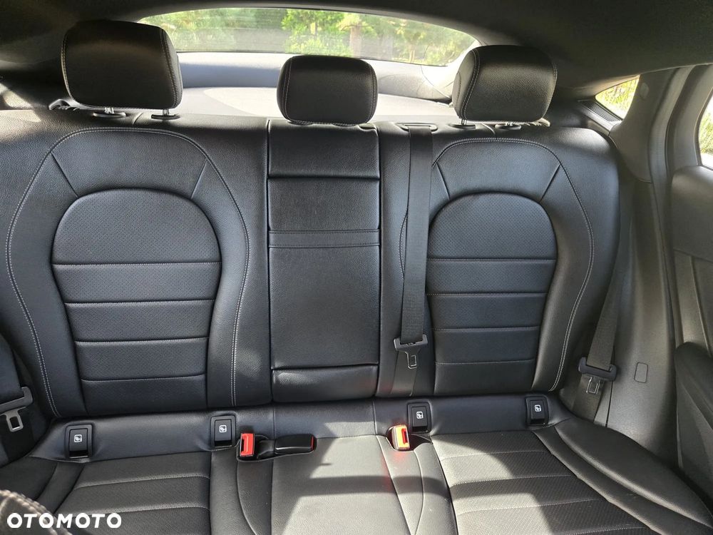 Mercedes-Benz GLC 300 4-Matic - 12