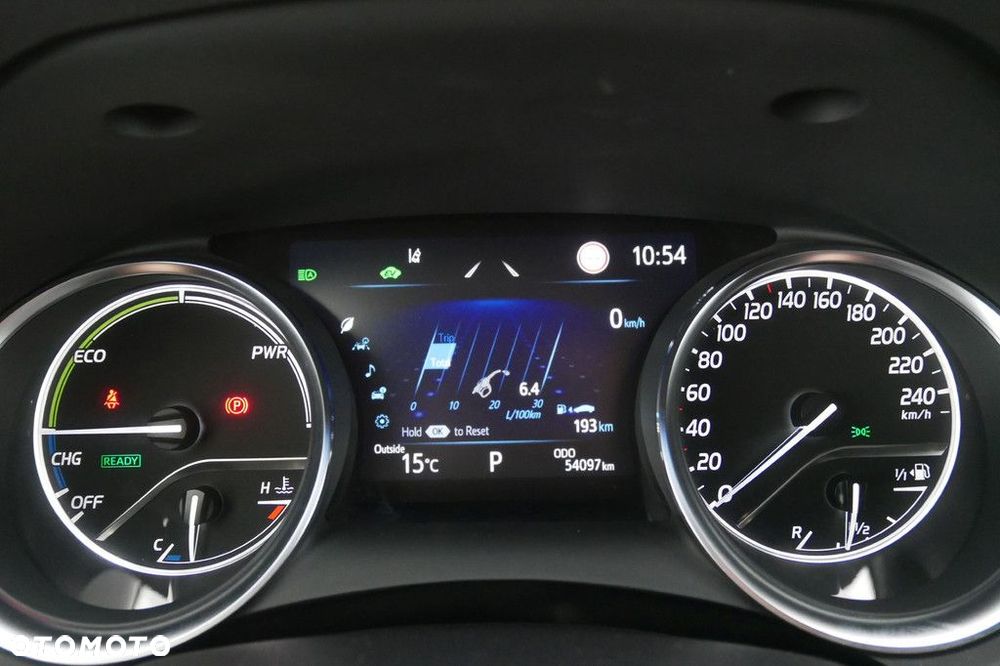 Toyota Camry 2.5 Hybrid Comfort CVT - 9