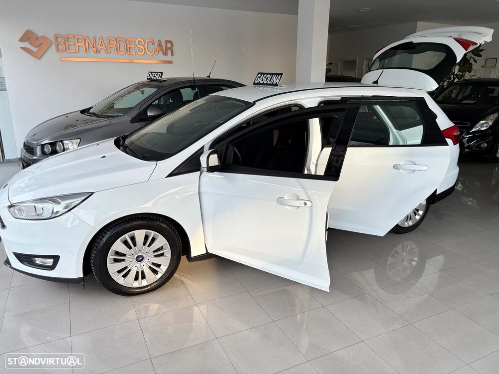 Ford Focus SW 1.0 SCTi Trend - 4