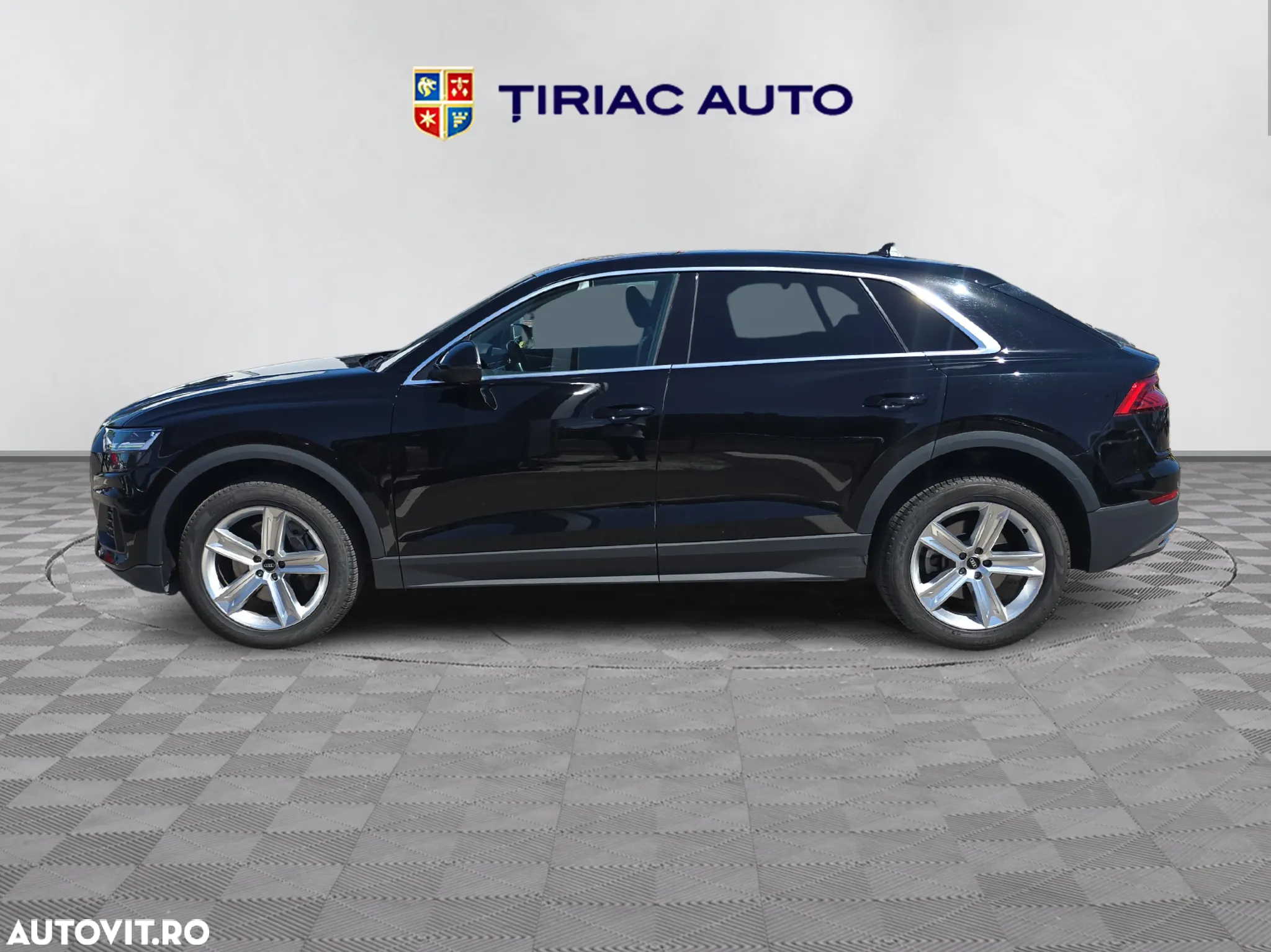 Audi Q8 - 2