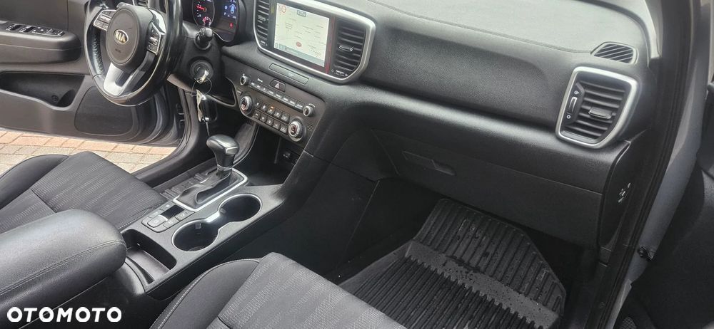 Kia Sportage 1.6 CRDI AWD DCT PLATINUM - 24