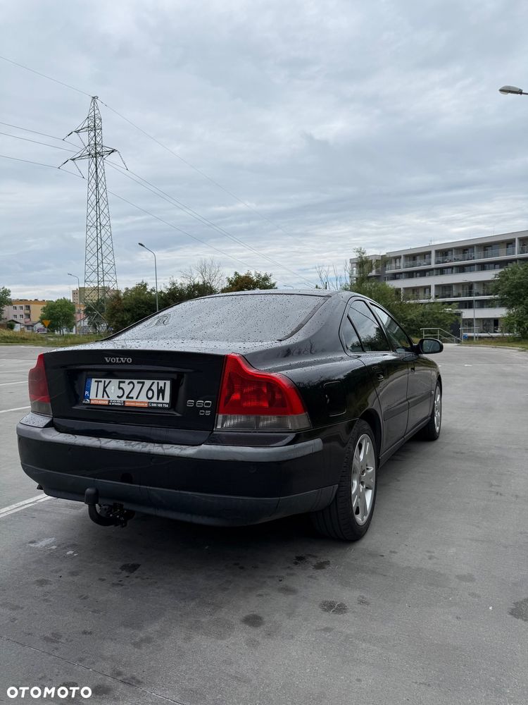 Volvo S60 ver-2-4d5-rubin - 5