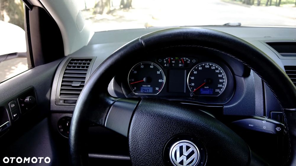 Volkswagen Polo 1.6 Sportline - 12