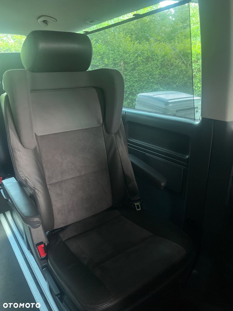 Volkswagen Multivan - 23