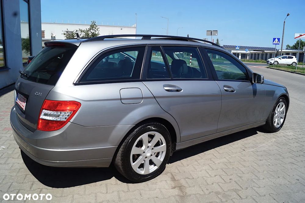 Mercedes-Benz Klasa C 220 CDI DPF Automatik Avantgarde - 20