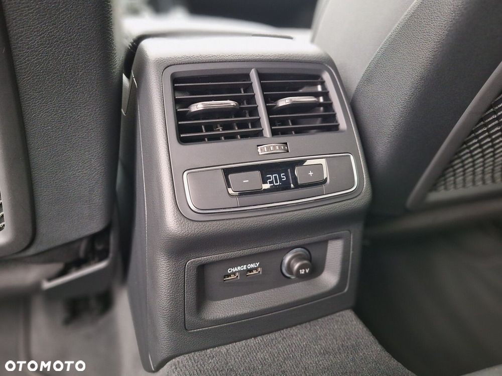 Audi A4 Limousine - 20