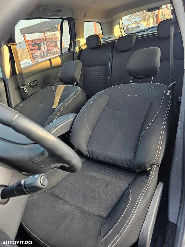 Dacia Logan TCe 90 Prestige - 19