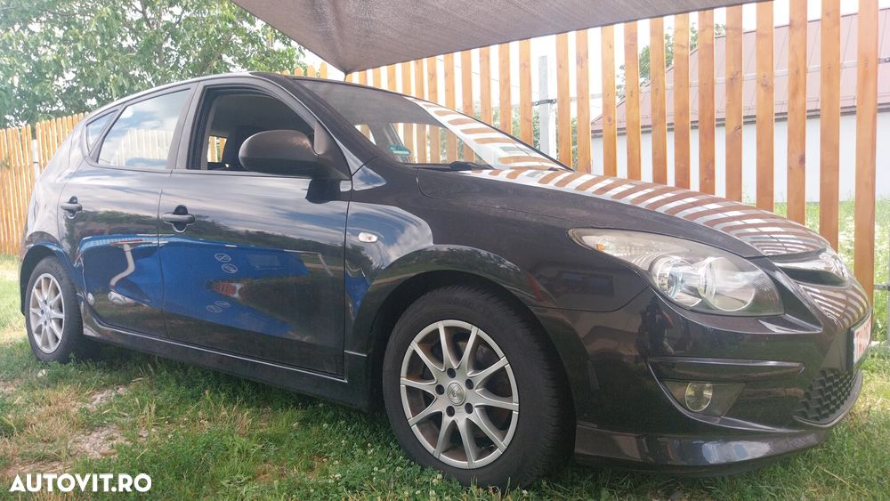 Hyundai i30 1.4 FIFA WM Edition - 24