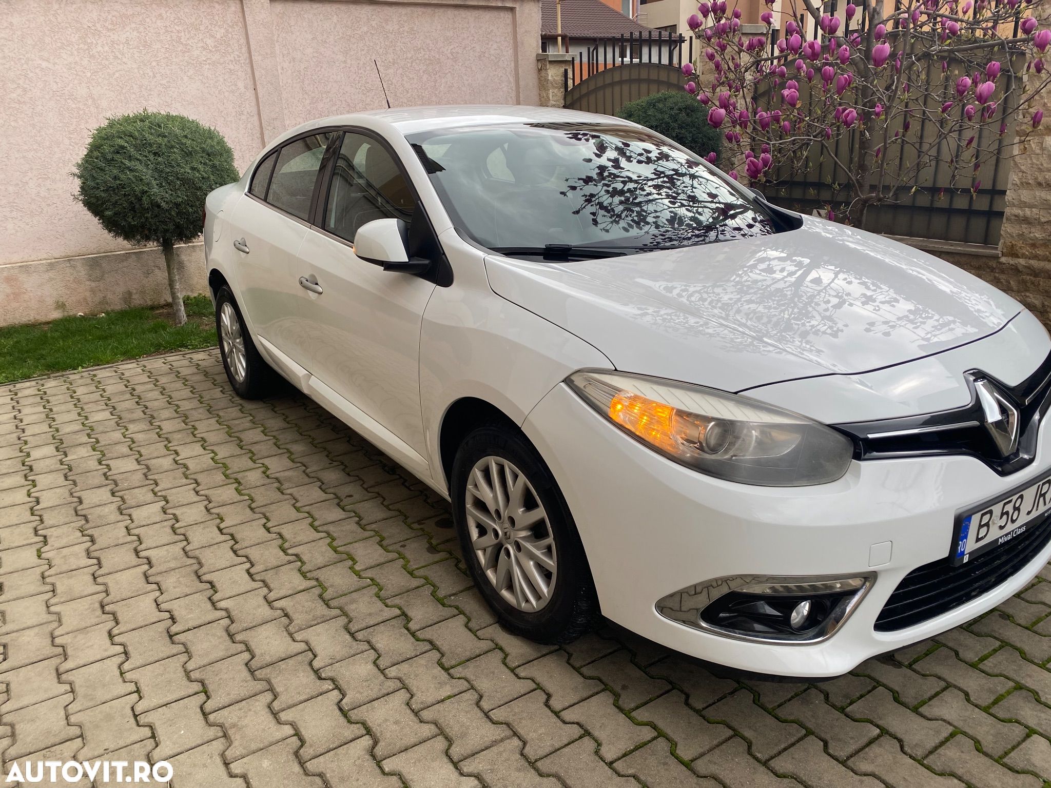 Renault Fluence 1.5 dCi Dynamique - 1