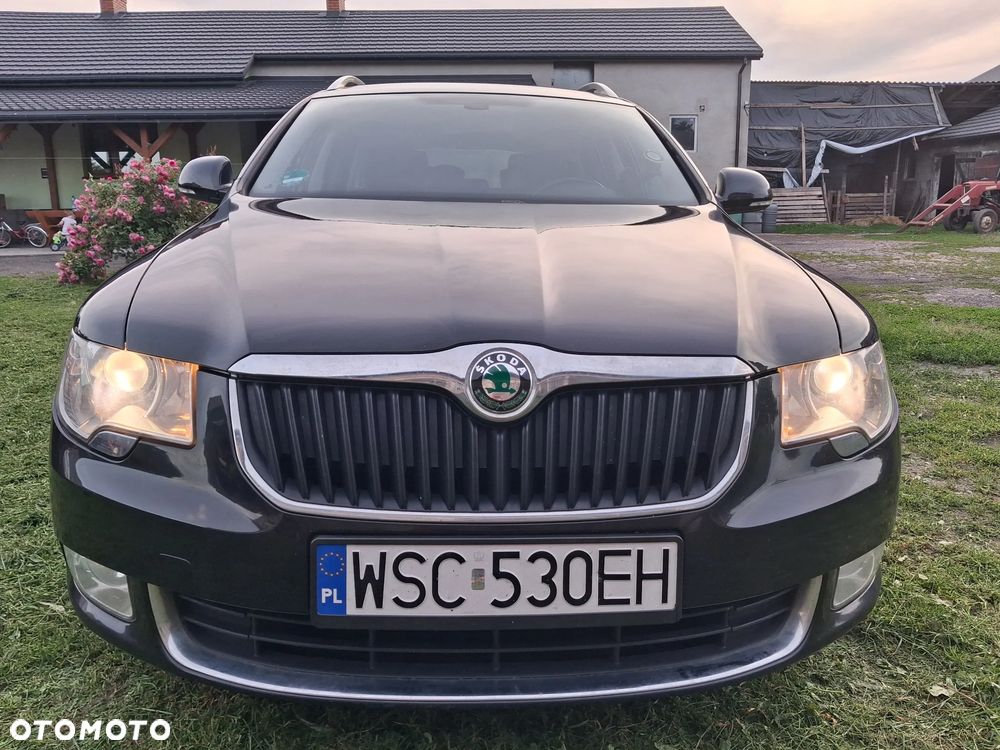 Skoda Superb 2.0 TDI Comfort DSG - 6