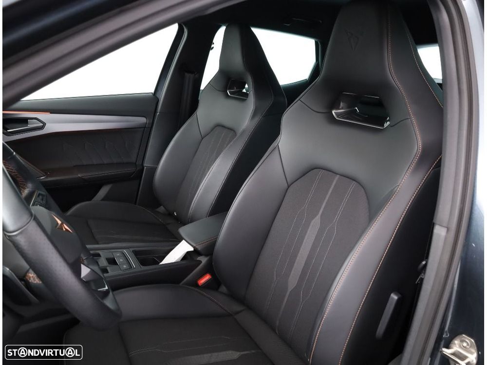 Cupra Formentor 1.4 e-Hybrid DSG VZ - 8