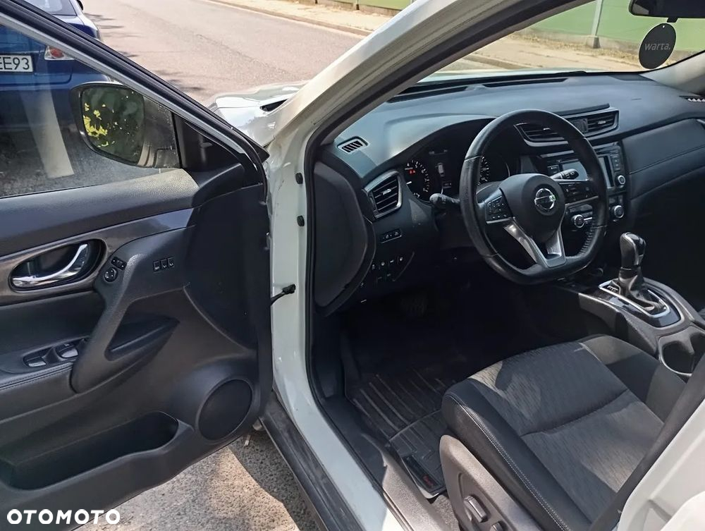 Nissan Rogue - 8