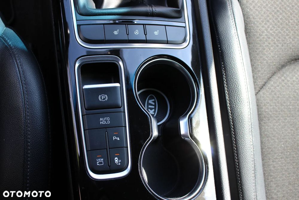 Kia Optima 2.0 L - 20